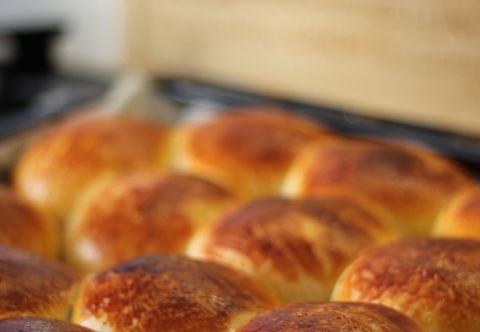 Light and Fluffy Dinner Rolls